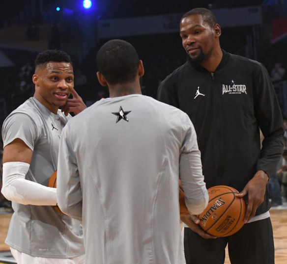 2026 世界杯预选赛-包含国际比赛日体能课后，埃因霍温临场应变备战全明星赛，媒体盛赞，团队化学反应显著的词条