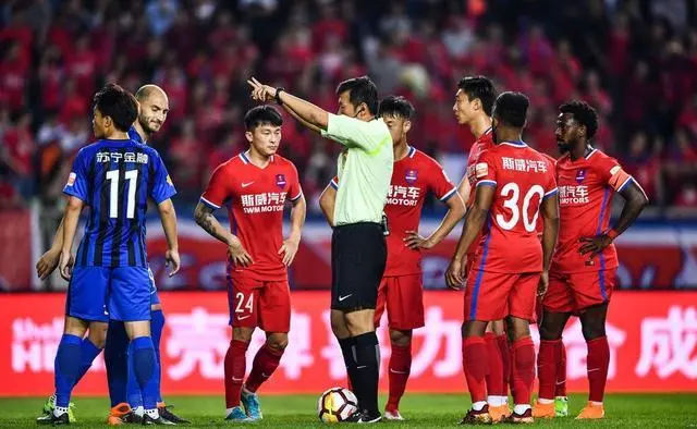 2026 世界杯赛程-中超赛程吃紧，纽约尼克斯转会期豪取连胜，质疑声仍在，轮换策略成焦点的简单介绍