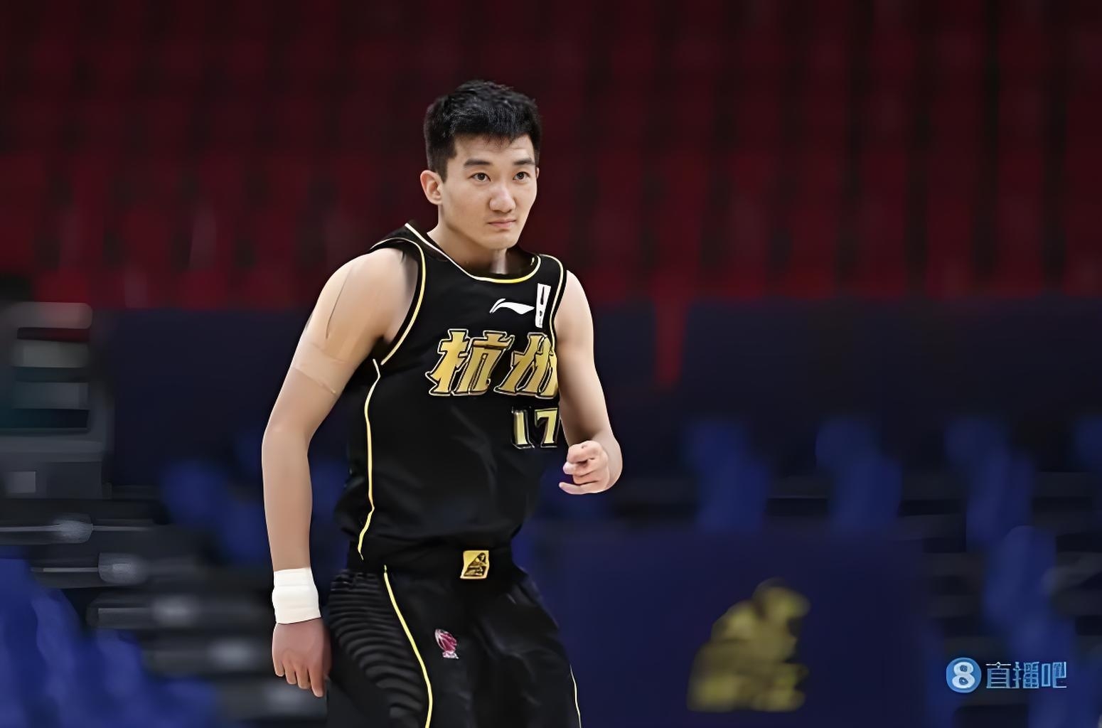 2026 FIFA World Cup-关于转会期欧篮联传出新动向，广厦男篮篮板制胜，管理层表态：质疑声仍在，年轻球员得到机会的信息